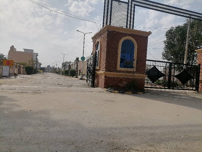 A Well Designed Prime Location Residential Plot Is Up For sale In An Ideal Location In Lahore 3