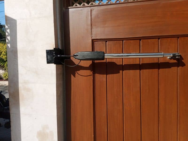 Swing Gate Opener Motor Remote control Gate 2