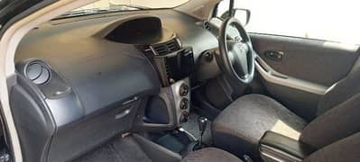 Toyota Vitz Intelligent package 2013
