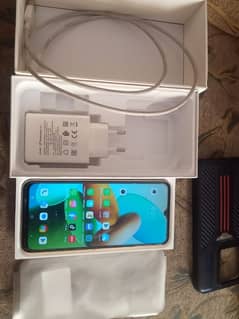 vivo y 35 10 by 10 Ram 8+ 8 Memory 128 GB with box and charger cable