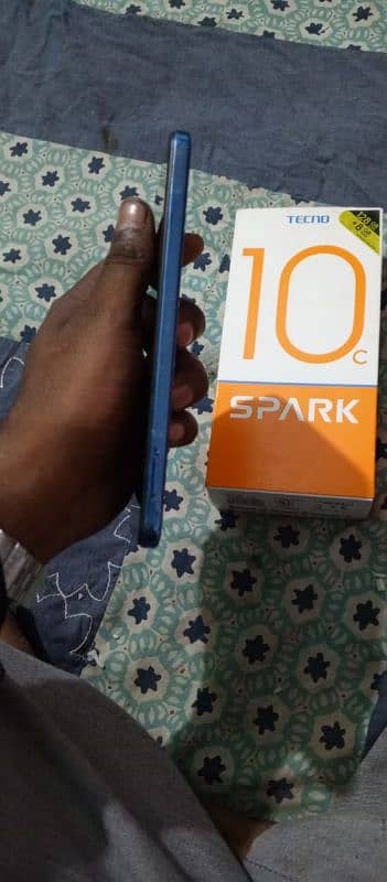 techno spark 10c 8/128 5