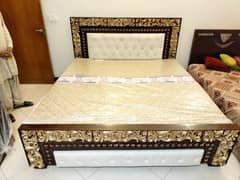 Bed / bed set / king size bed / double bed / poshish bed /side tables