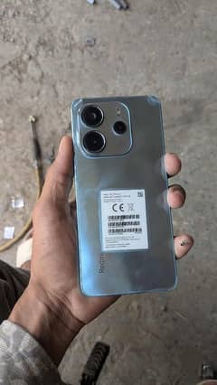 radmi note 14 8 256 GB abhe 13 din he use Howa ha