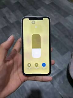 Apple iPhone XR