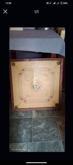 carrom board