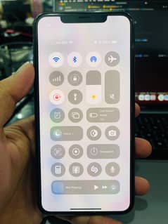 iPhone 11 pro max 256 factory unlock