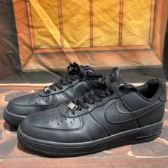 Nike Airforce 1s Black