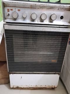 Home Used Technogas Cooking Oven Available for sale.