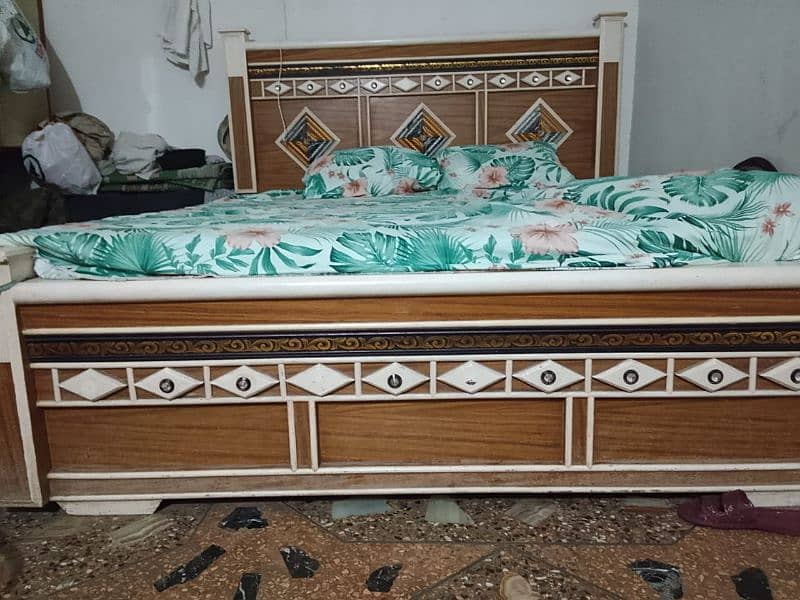 Bed set with mattress and two side tables 2