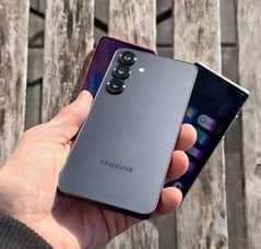 Samsung S25 Plus 12/256 Silver Shadow Colour