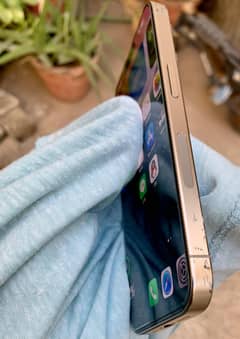 Iphone 15 pro geniune water pack