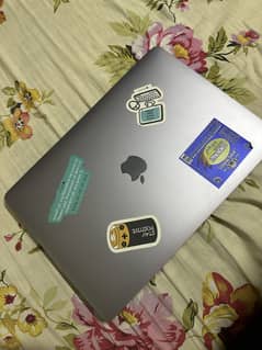 Macbook Pro 2019 8GB 128