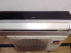 Gree 2 Ton DC inverter Heat and cool Genuine Condition
