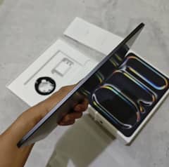 Apple iPad Pro 11 inches M4 (2 Years Warranty)