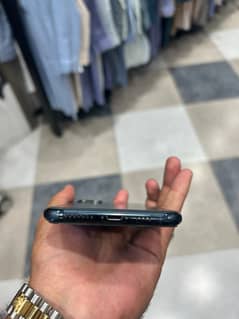 iPhone 11 Pro Max 256 gp factory unlock