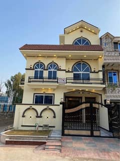 Size 25x40 Brand New Double Store Luxury House For Sale IN G-13 Rent Value 1.10 k