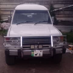 Mitsubishi Pajero 1988