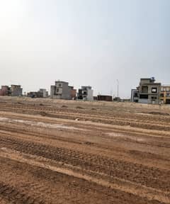 5 MARLA LOW BUDGET INVESTMENT PLOTS AVAILBLE FOR SALE - PEARL BLOCK OFF GROUND