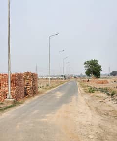 10 MARLA LOW BUDGET INVESTMENT PLOTS AVAILBLE FOR SALE - CRYSTAL BLOCK NEAR 2ND ENTRANCE