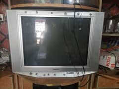 Sony TV 24inch and aiwa tape sale tape 3 CD and one cast