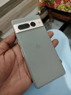 Pixel 7 Pro , 10/10 condition, Genuine Phone. water pack. 12/128