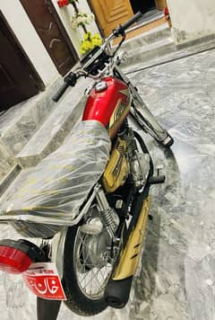 Honda CG-125S Gold Edition