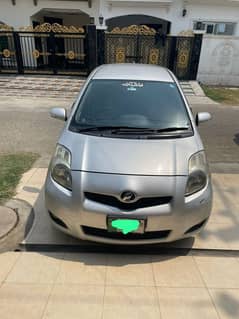 Toyota Vitz 2012