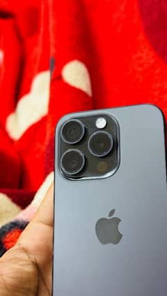 iphone 15 pro LLA mobel 100 battery  black color waranty remainig