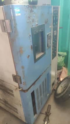Programmable High and Low Temperature Test Chamber