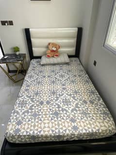 Full bedroom furniture