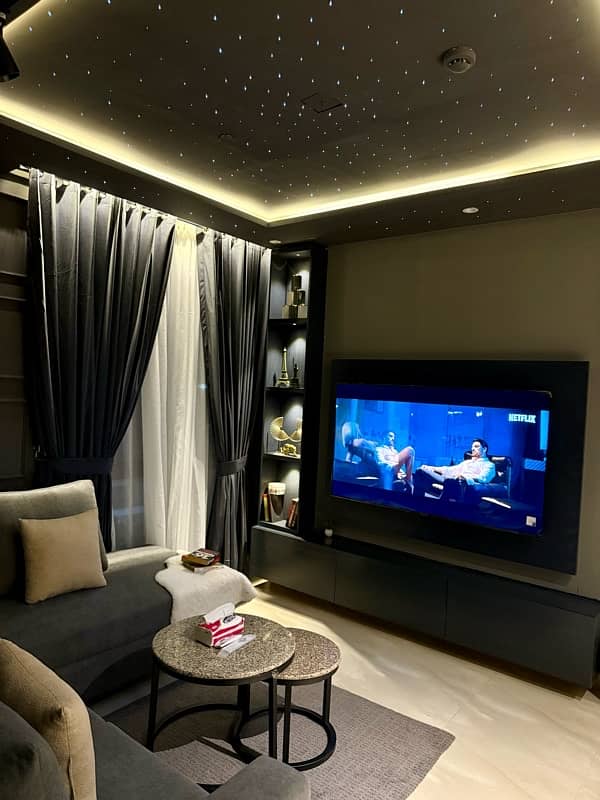 1 bed fully furnished Gulberg Zameen aurum 9