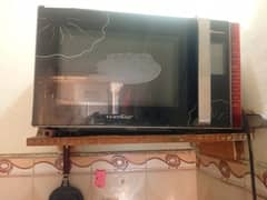 microwave oven