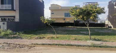 100% SOLID LAND READY TO CONTRUCT 1 KANAL PLOT FOR SALE IN PHASE 7
