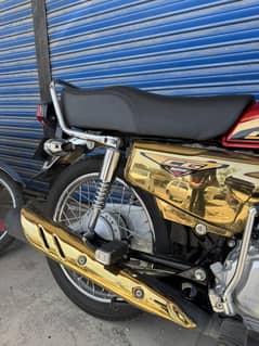 Honda 125 special edition red gold 2024