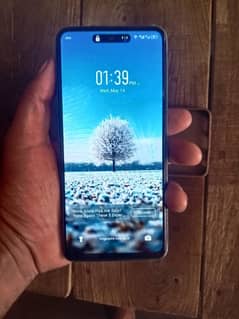 Infinix Hot 40i (8+5 ram 128 memory)