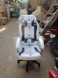 Gaming chair (cash on delivery study chair)