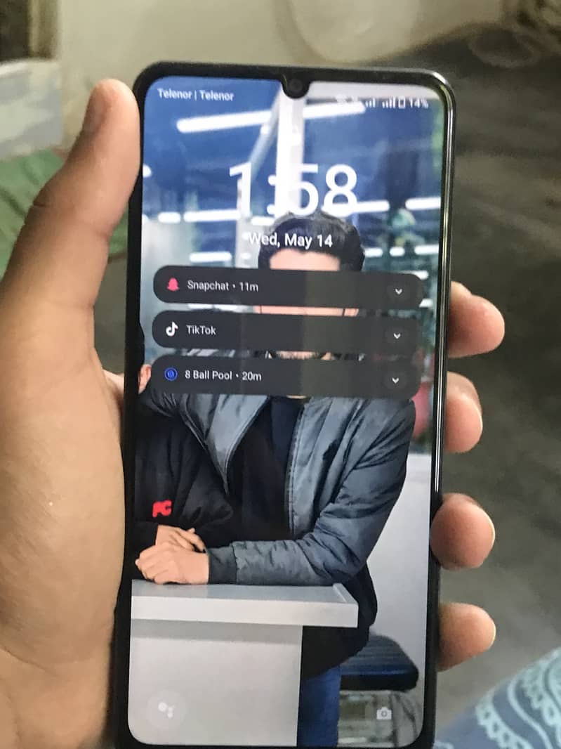 Best no issue in phone 10/10 condition all the things are working 4
