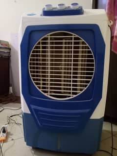 Well conditioned cooler for sale