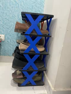 Shoe