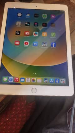 IPAD pro 9.7 . . 2016.10/9 condition/ 256Gb ROM I need money
