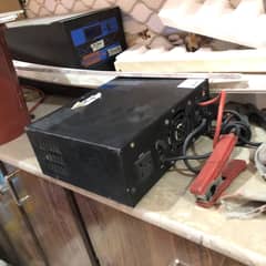 Ups 700 watt like new 10 by 10