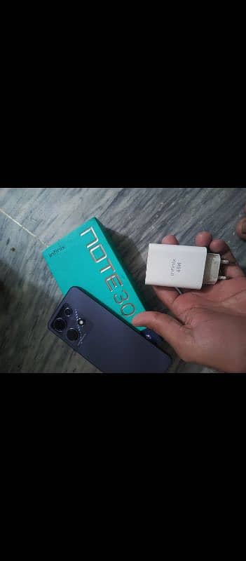 Note 30 8+8ram 256 memory 6