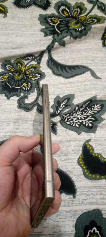 S24 Ultra one handed use  untouch with own box 3