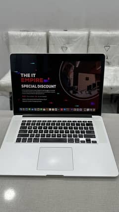 MacBook Pro 2015 15 inch i7 16gb 256gb Quantity available