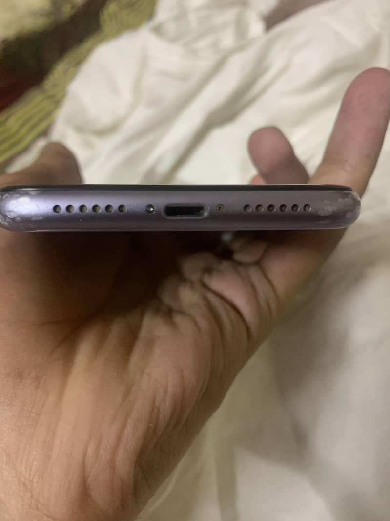 Iphone 11 just byepasahony wala. iCloud lockExchange possible andriod. 2