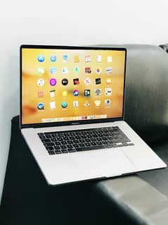 Apple Macbook Pro 2019 16,,