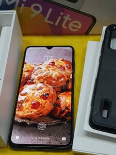 Xiaomi 9 Lite Full box 6/128 (03000242699 03156062963)