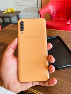 Samsung A70 6/128 Me Total Orignal 9/10 condition Exchange possible