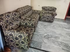 very good condition sofa set