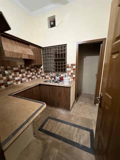 2 bedroom beautiful upper portion available for rent